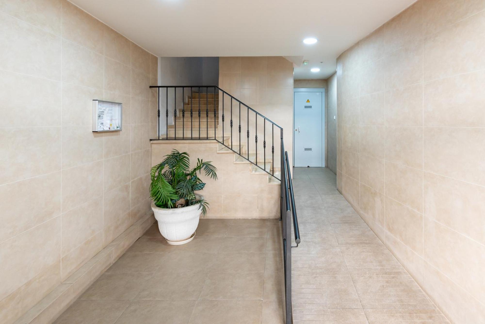 Wintowinrentals Bien Situado, Completo Y Acogedor Màlaga Exteriér fotografie